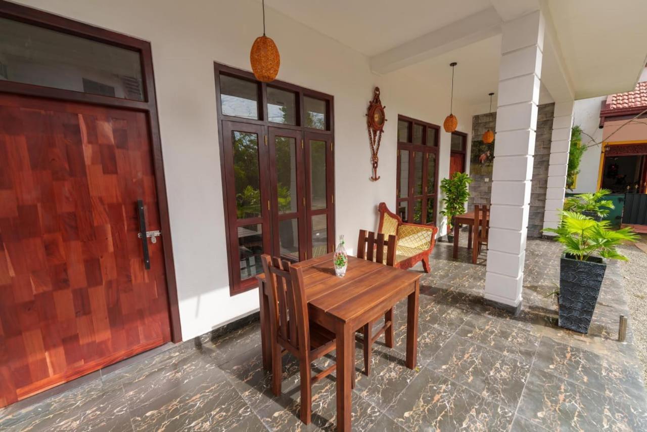 Mount Bed & Breakfast Zuid-Dikwella